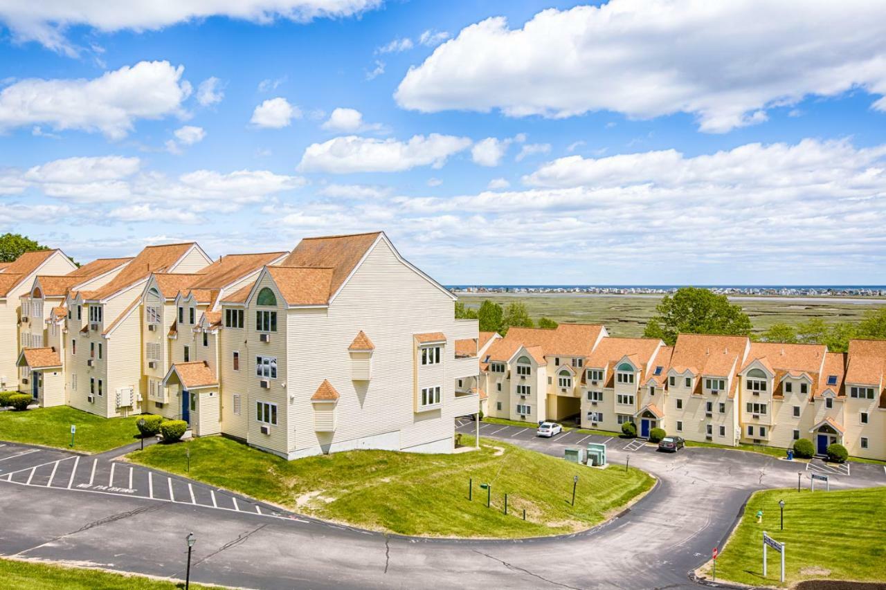 Village By The Sea Wells Bagian luar foto